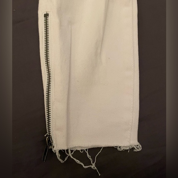 STS Blue white distressed jean, size 28 - Picture 2 of 5